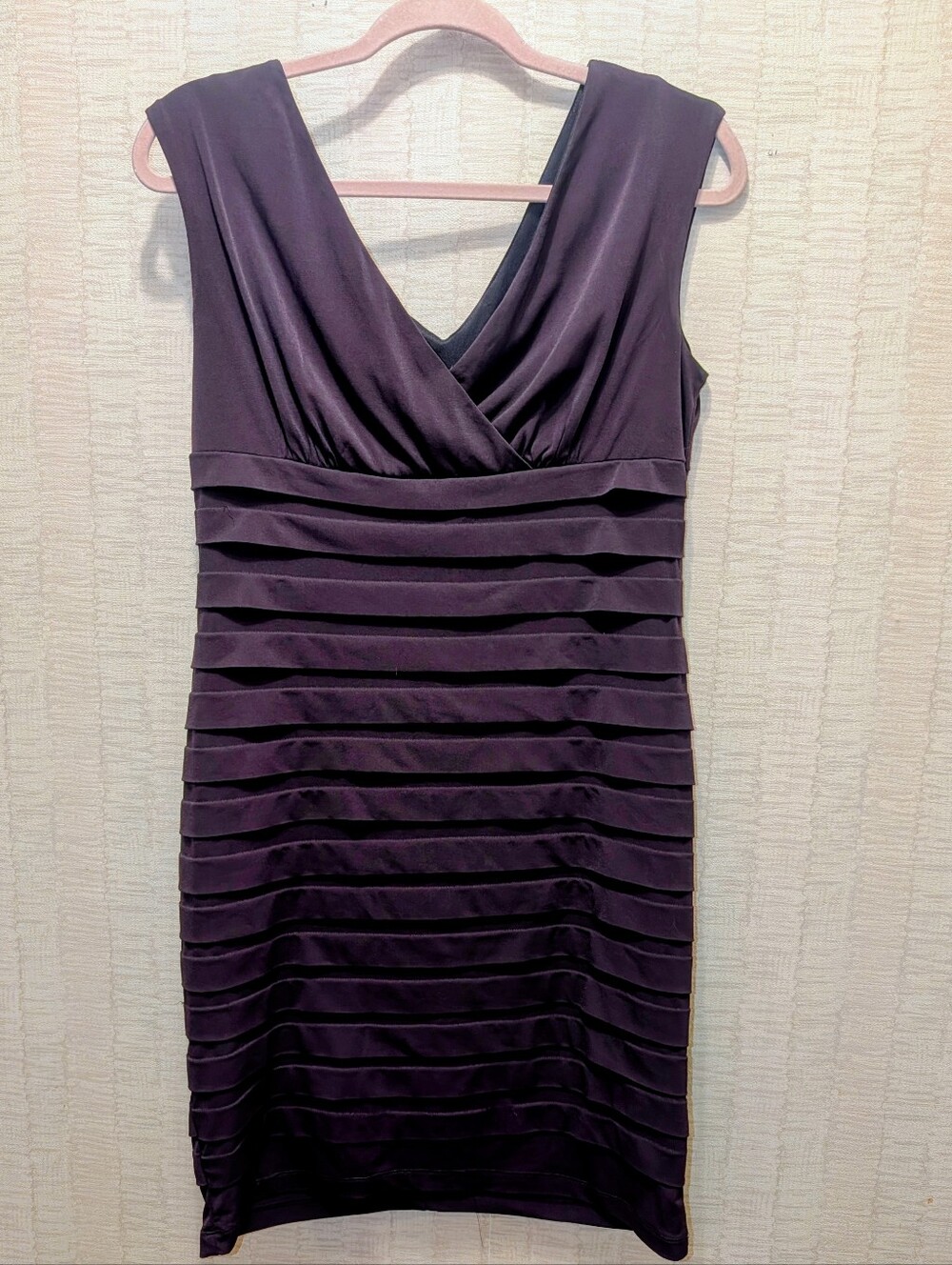 clari.e. Elegant Purple Sleeveless Pleated V-Neck Women’s Dress Size 8